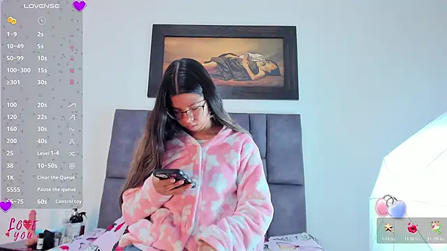 Vahiolet smith online show from March 28, 3:17 am