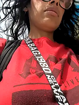 Snapshot of Fun_Everywhere chatting on December 25, 7:24 pm Fun Everywhere online show from December 25, 7:24 pm