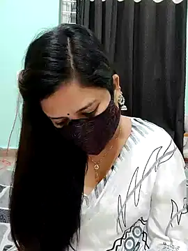 Snapshot of payal_sharma1 chatting on March 15, 1:07 pm payal sharma1 online show from March 15, 1:07 pm