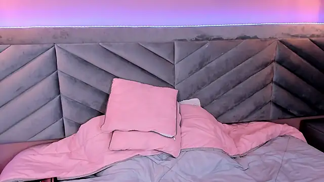 Ary thompson   online show from January 30, 11:13 pm