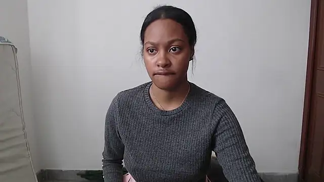 StormiHills online show from January 18, 6:44 pm