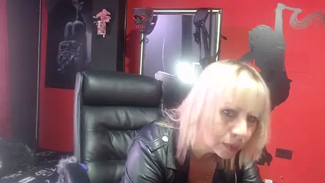 KLOE PIELL online show from September 17, 9:27 pm