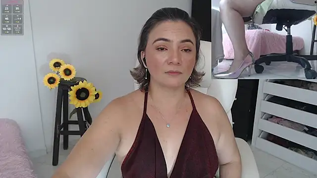 Ghada milf online show from December 4, 11:46 pm