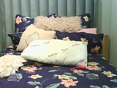 Amberbela online show from December 13, 11:50 pm