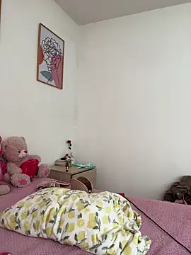 Snapshot of HallieLemon1 chatting on January 9, 1:56 pm HallieLemon1 online show from January 9, 1:56 pm