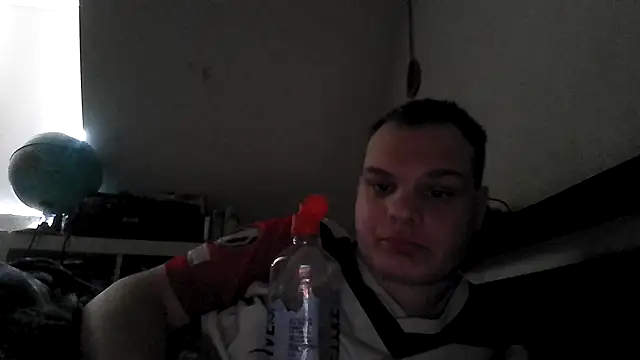 Nicolasjlhkjzl online show from April 2, 9:18 am