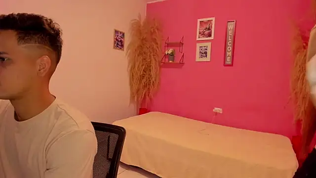 JANER 03 online show from November 1, 6:21 pm