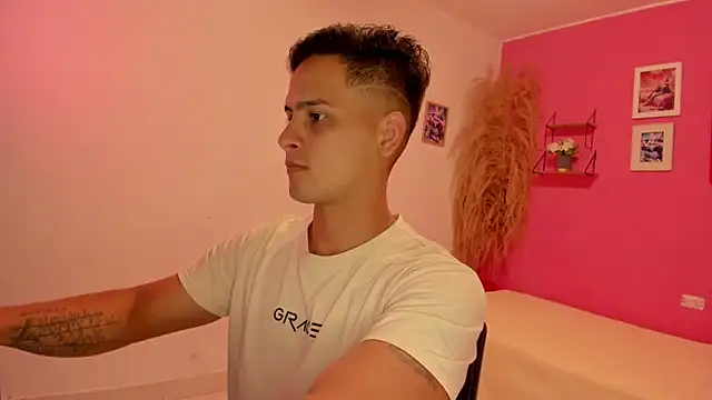 JANER 03 online show from November 2, 5:59 pm