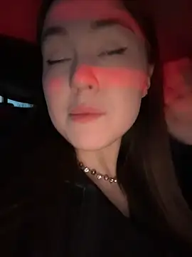 Peachy Dream online show from March 15, 4:35 pm