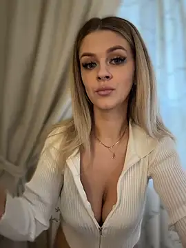 Love Bri online show from June 26, 10:19 am