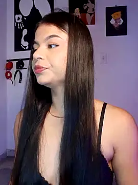 Cleo hills online show from April 26, 2:04 pm