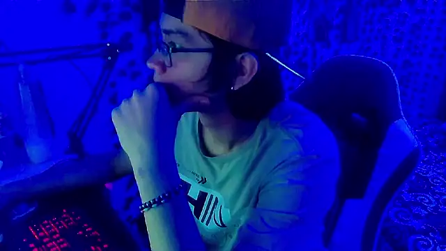 Andy gray online show from March 18, 11:24 am