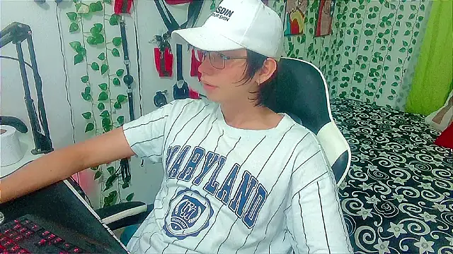 Andy gray online show from March 25, 11:44 pm