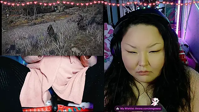 Snapshot of EmGreens chatting on February 8, 5:44 am EmGreens online show from February 8, 5:44 am