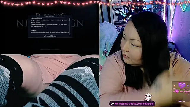 Snapshot of EmGreens chatting on February 15, 4:42 am EmGreens online show from February 15, 4:42 am