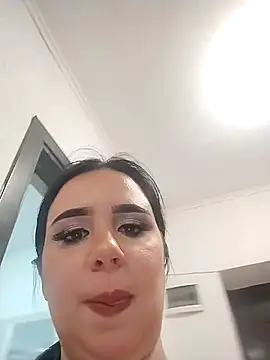 AdelinaJude online show from March 29, 7:03 pm