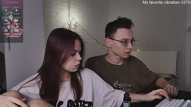 Snapshot of ValBae chatting on December 27, 7:46 pm ValBae online show from December 27, 7:46 pm