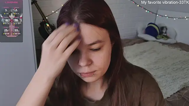 Snapshot of ValBae chatting on December 31, 10:37 am ValBae online show from December 31, 10:37 am