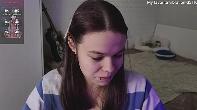 Snapshot of ValBae chatting on January 16, 12:42 pm ValBae online show from January 16, 12:42 pm