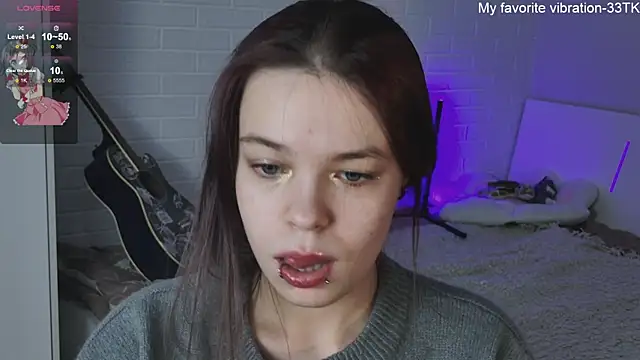 Snapshot of ValBae chatting on January 20, 4:12 pm ValBae online show from January 20, 4:12 pm