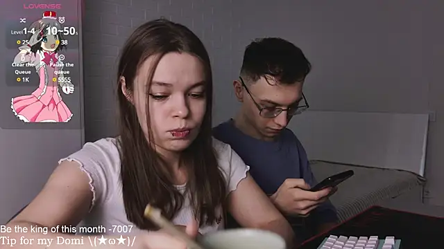 Snapshot of ValBae chatting on March 14, 10:29 am ValBae online show from March 14, 10:29 am