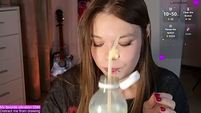 Snapshot of ValBae chatting on September 25, 7:28 pm ValBae online show from September 25, 7:28 pm