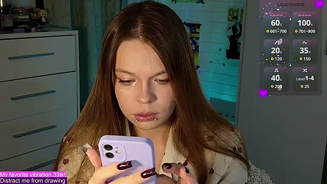 Snapshot of ValBae chatting on September 29, 8:02 pm ValBae online show from September 29, 8:02 pm