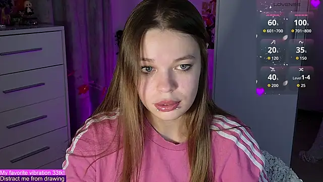 Snapshot of ValBae chatting on October 14, 9:04 pm ValBae online show from October 14, 9:04 pm