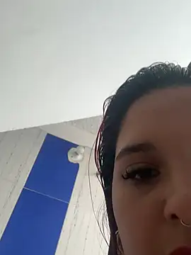 victoria18x online show from December 28, 3:37 pm