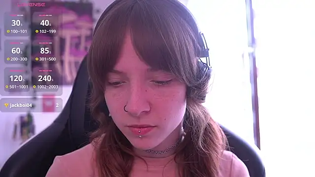 juliapie online show from April 10, 9:14 am