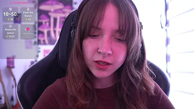 Snapshot of juliapie chatting on April 24, 9:56 am juliapie online show from April 24, 9:56 am