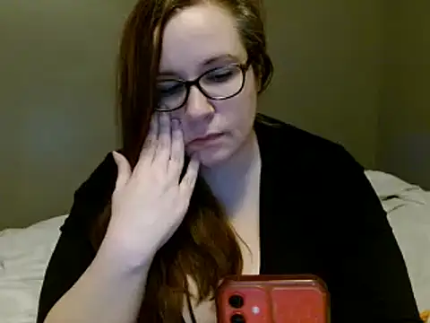 KayleeHollyxxx online show from February 1, 9:00 am