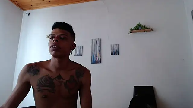 Snapshot of BrandonStond chatting on February 8, 4:21 pm BrandonStond online show from February 8, 4:21 pm