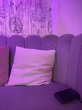 AbyThompson online show from March 18, 2:31 pm