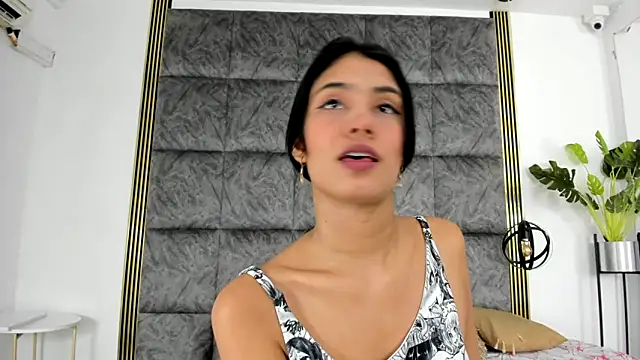 LaurenRodriiguez online show from February 6, 12:37 pm