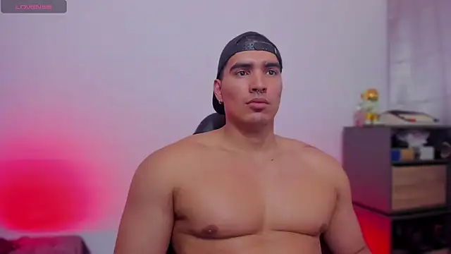 JamesGraay online show from February 7, 7:39 pm