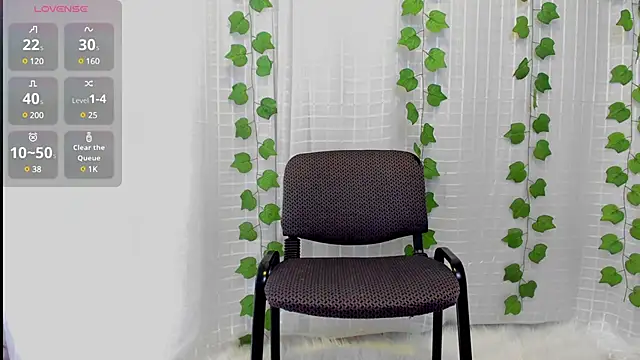 Madeleine  w online show from March 5, 11:38 am