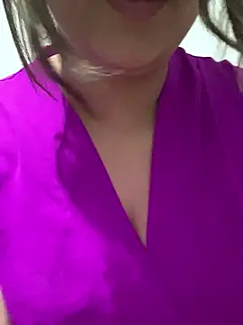 yassminsexy22 online show from June 2, 9:17 pm