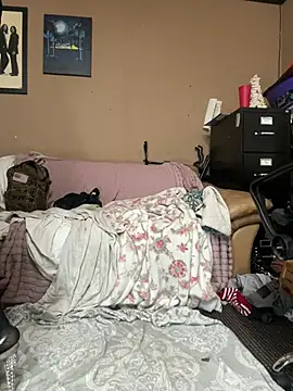 UtopianMisfit1 online show from February 14, 12:40 am