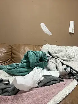 UtopianMisfit1 online show from March 18, 12:36 am