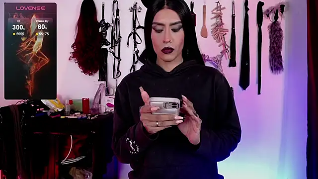 akinoro  online show from March 7, 1:20 am