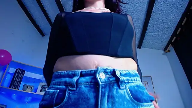 Snapshot of Sian__1 chatting on December 4, 3:43 pm Sian 1 online show from December 4, 3:43 pm