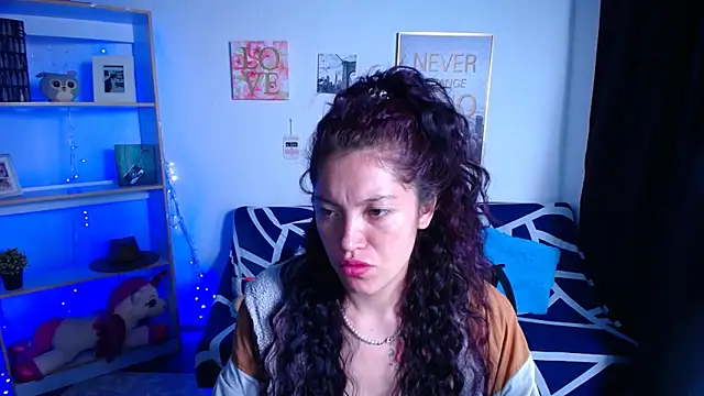 Snapshot of Sian__1 chatting on December 14, 12:55 pm Sian 1 online show from December 14, 12:55 pm