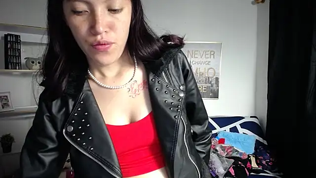 Snapshot of Sian__1 chatting on December 17, 12:43 pm Sian 1 online show from December 17, 12:43 pm