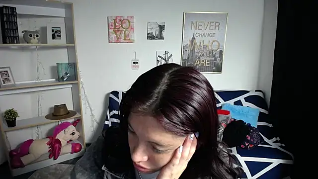 Snapshot of Sian__1 chatting on December 19, 12:34 pm Sian 1 online show from December 19, 12:34 pm