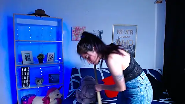 Snapshot of Sian__1 chatting on January 13, 6:38 pm Sian 1 online show from January 13, 6:38 pm