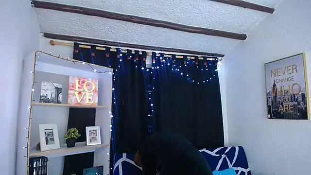 Snapshot of Sian__1 chatting on February 12, 4:33 pm Sian 1 online show from February 12, 4:33 pm
