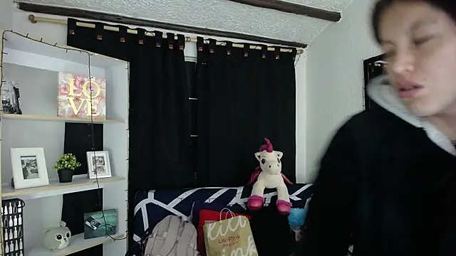 Snapshot of Sian__1 chatting on March 4, 2:53 pm Sian 1 online show from March 4, 2:53 pm