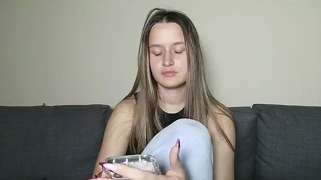 Submissive love online show from February 20, 11:43 pm