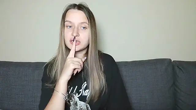 Submissive love online show from March 3, 9:59 pm